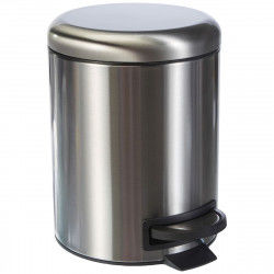 Pedal bin Amazon Basics...