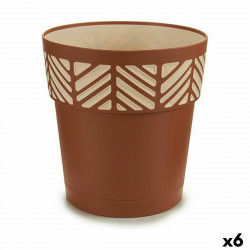 Self-watering flowerpot...