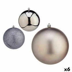 Set of Christmas balls...