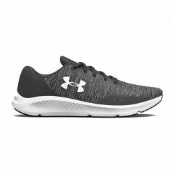 Trainers Under Armour...